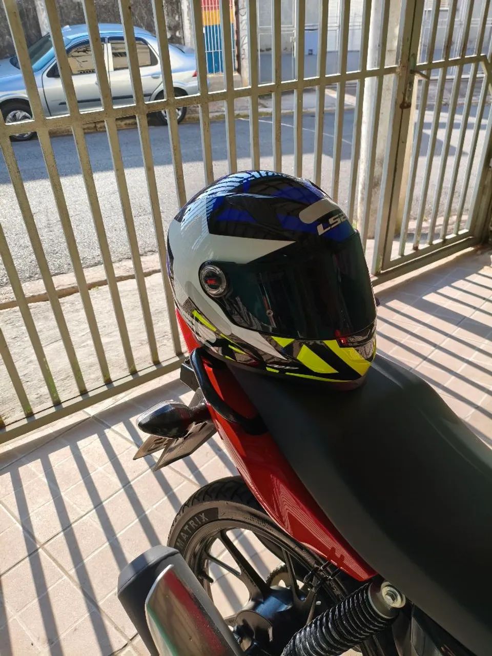 Vendo capacete LS2 tamanho 62 - Foto 2