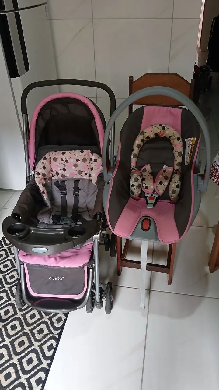 Carrinho e bebê conforto 