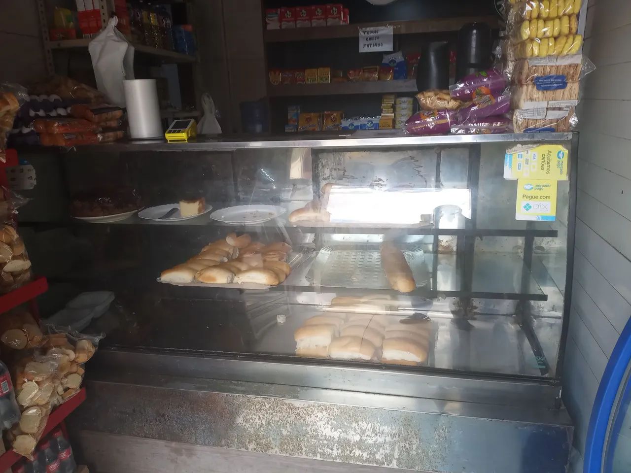 Balcão seminovo