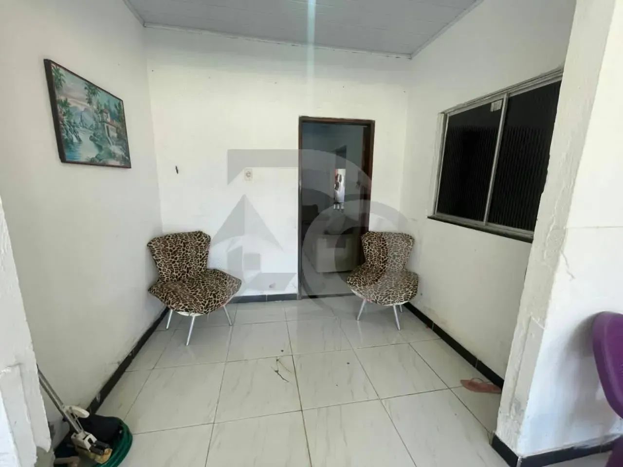 Casa no Parque dos Faróis com 3 Quartos, Garagem, Quintal e Mais.