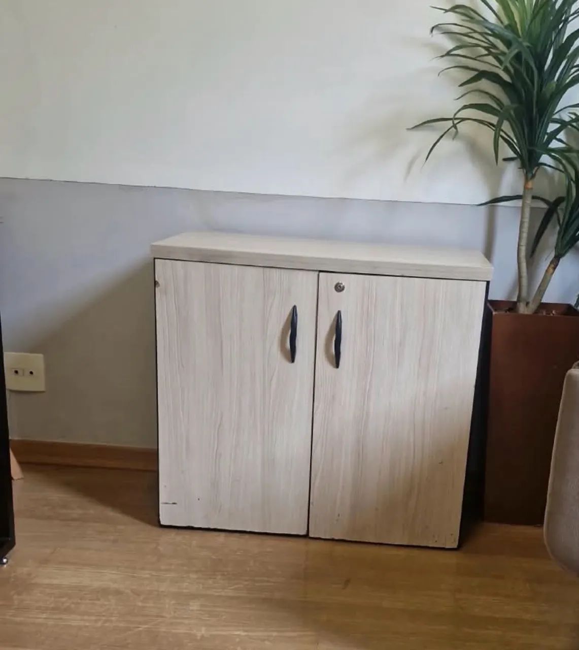 Armário duas portas de chão  - Foto 2