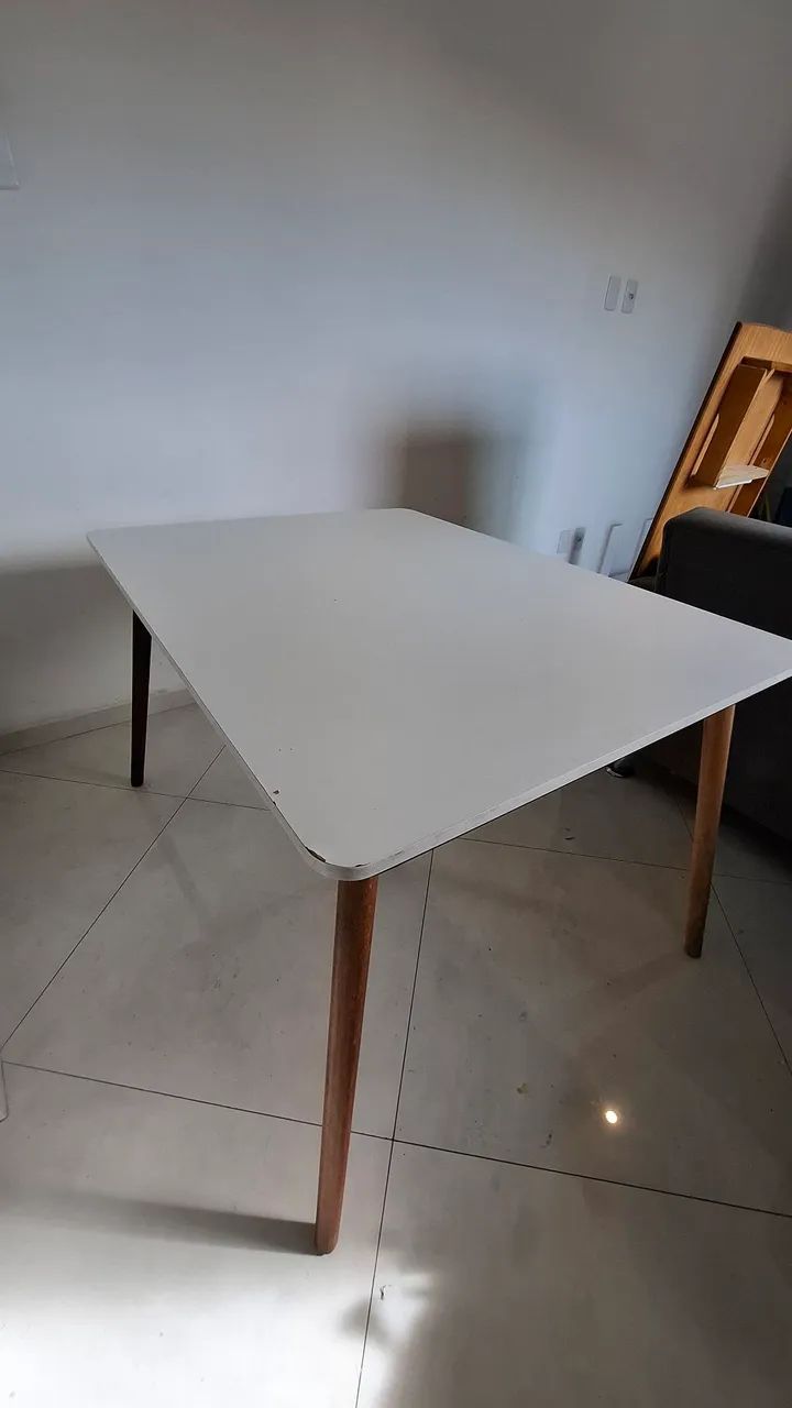 Mesa c/ 4 cadeiras 1,30m por 0,90cm