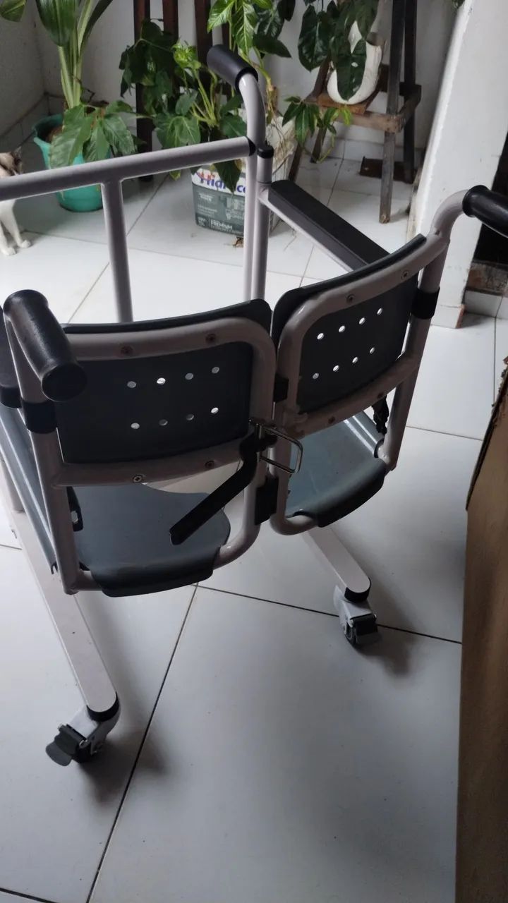 Cadeira de rodas nova. - Foto 4