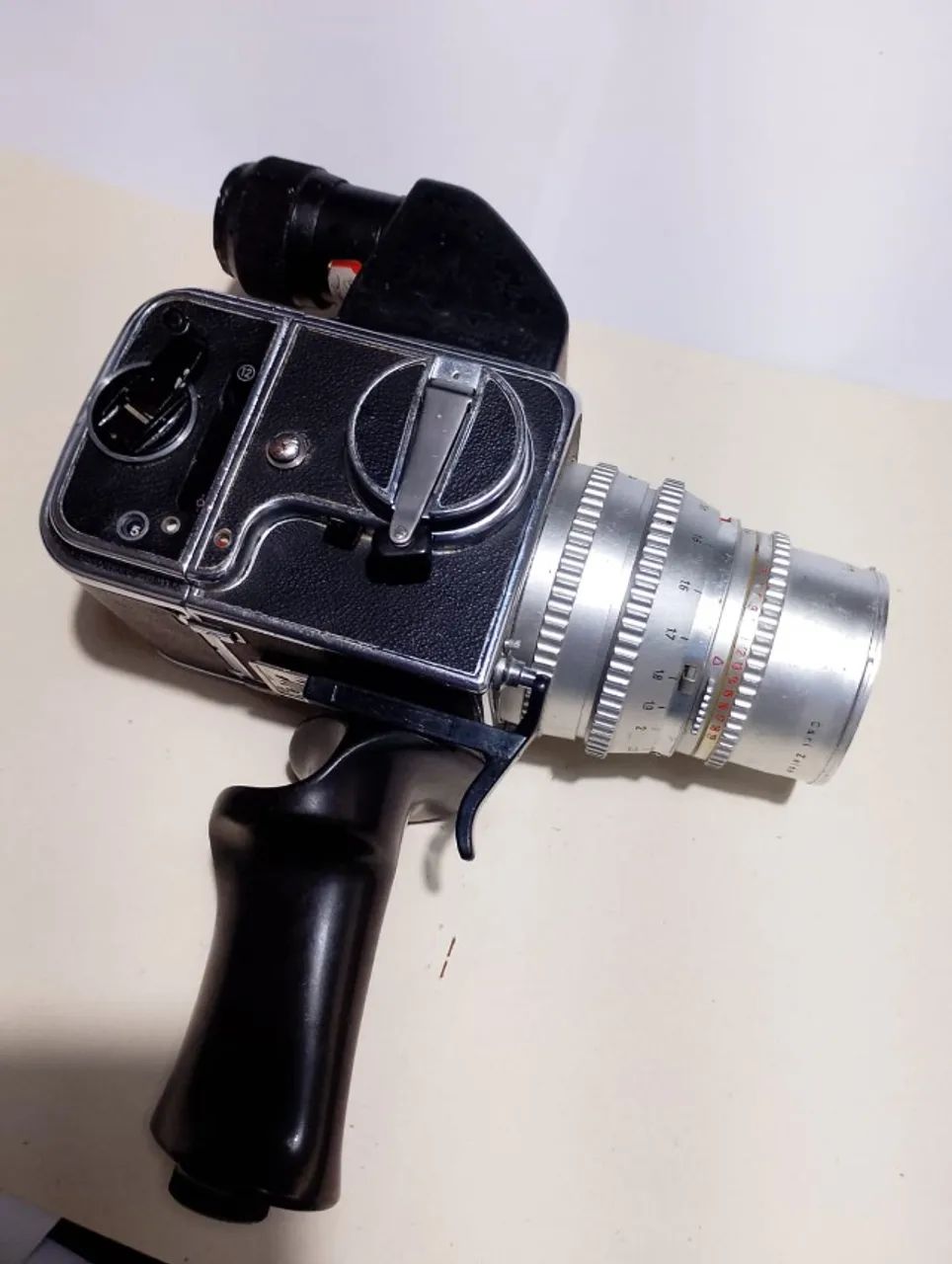 Hasselblad 500C/M + Lente Zeiss 150mm + Visor de Prisma + Manopla