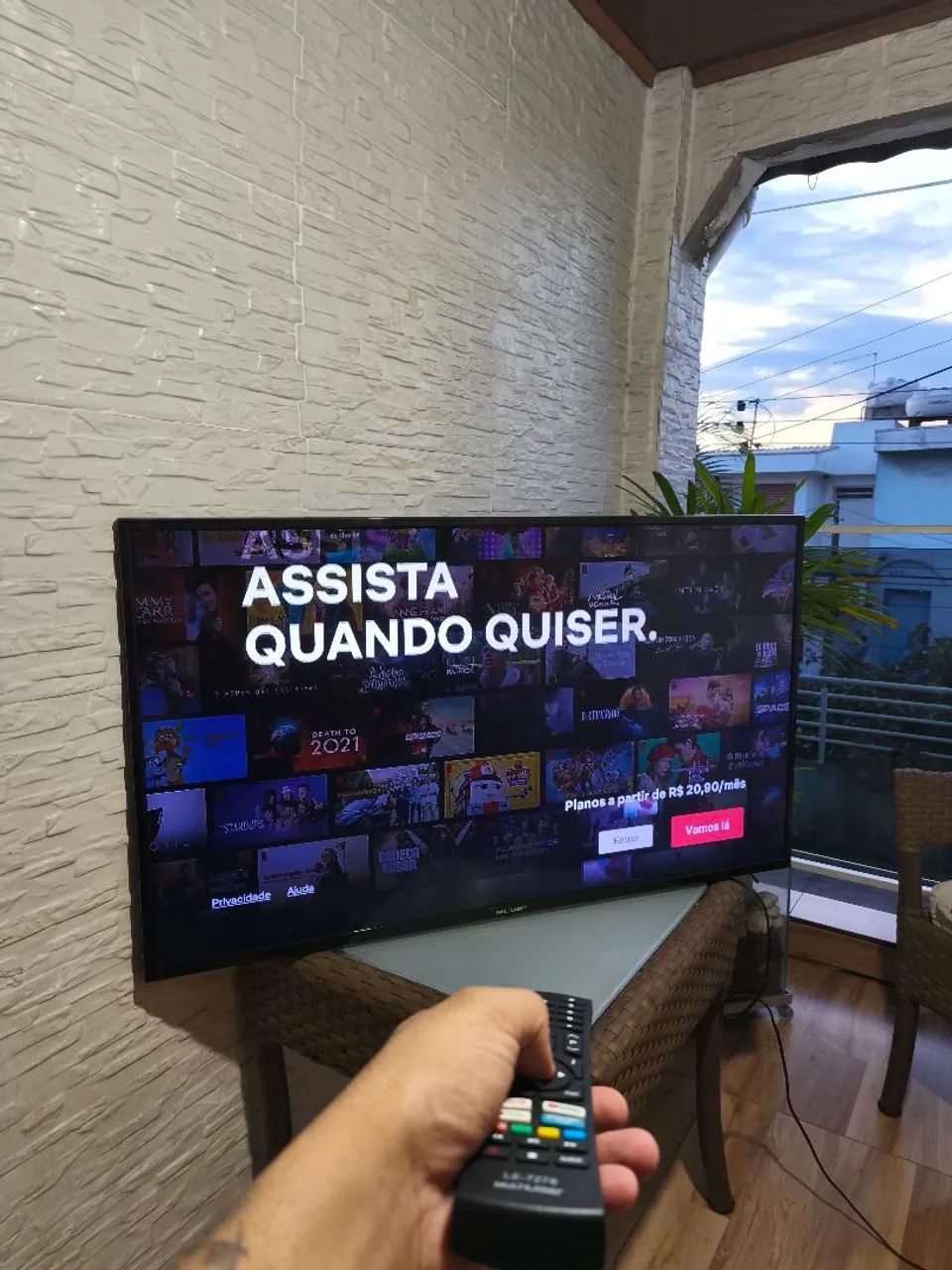 SMART TV 43 POLEGADAS IMPECÁVEL! - Foto 2