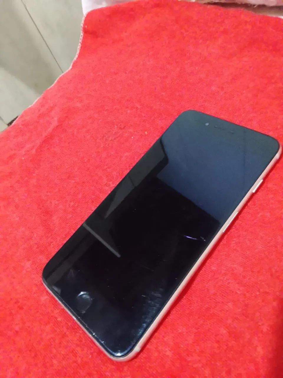 iPhone 8 Plus 