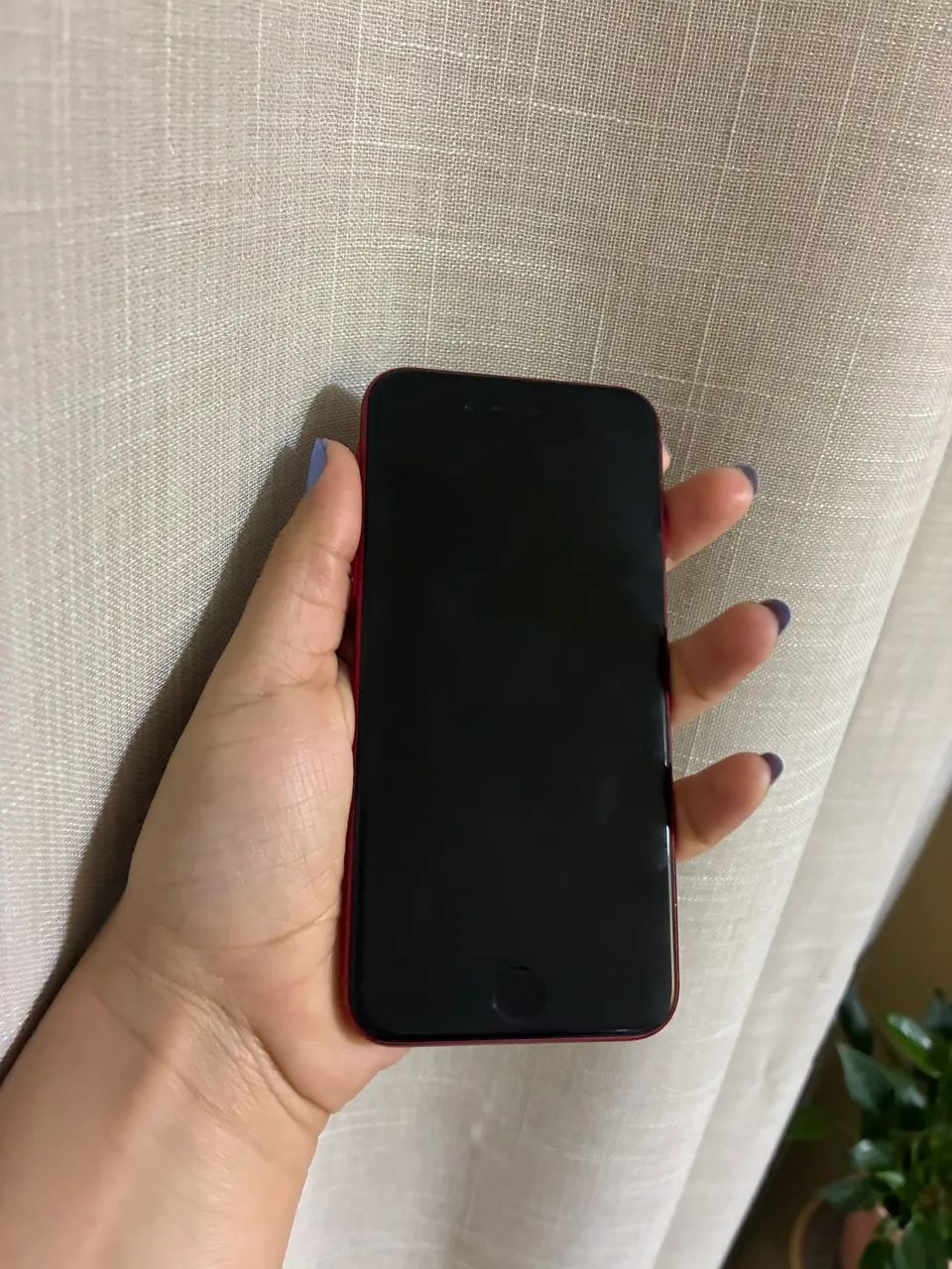 iPhone SE 128GB - Product RED