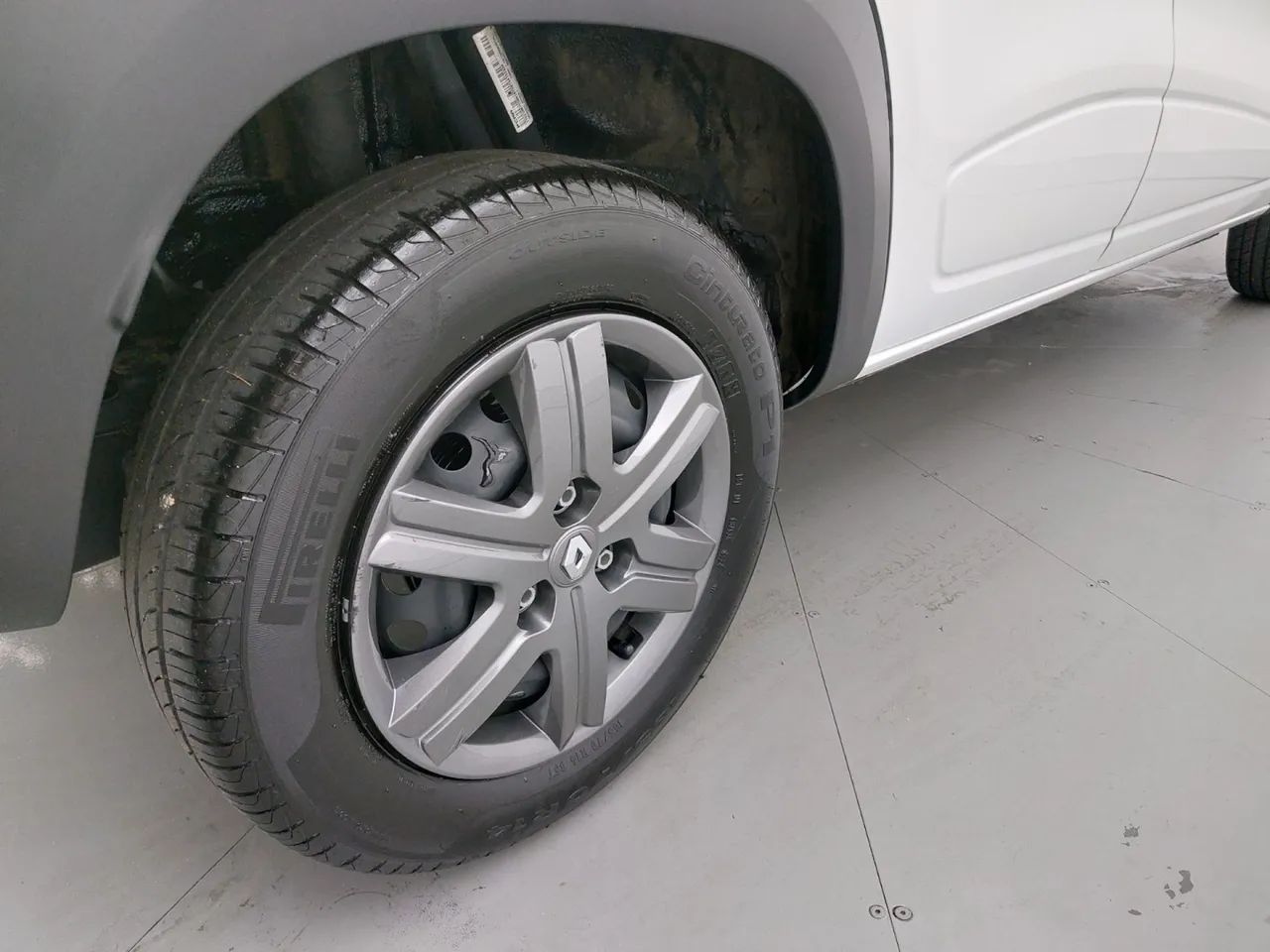 Renault Kwid 1.0 Zen, foto 14 de 18