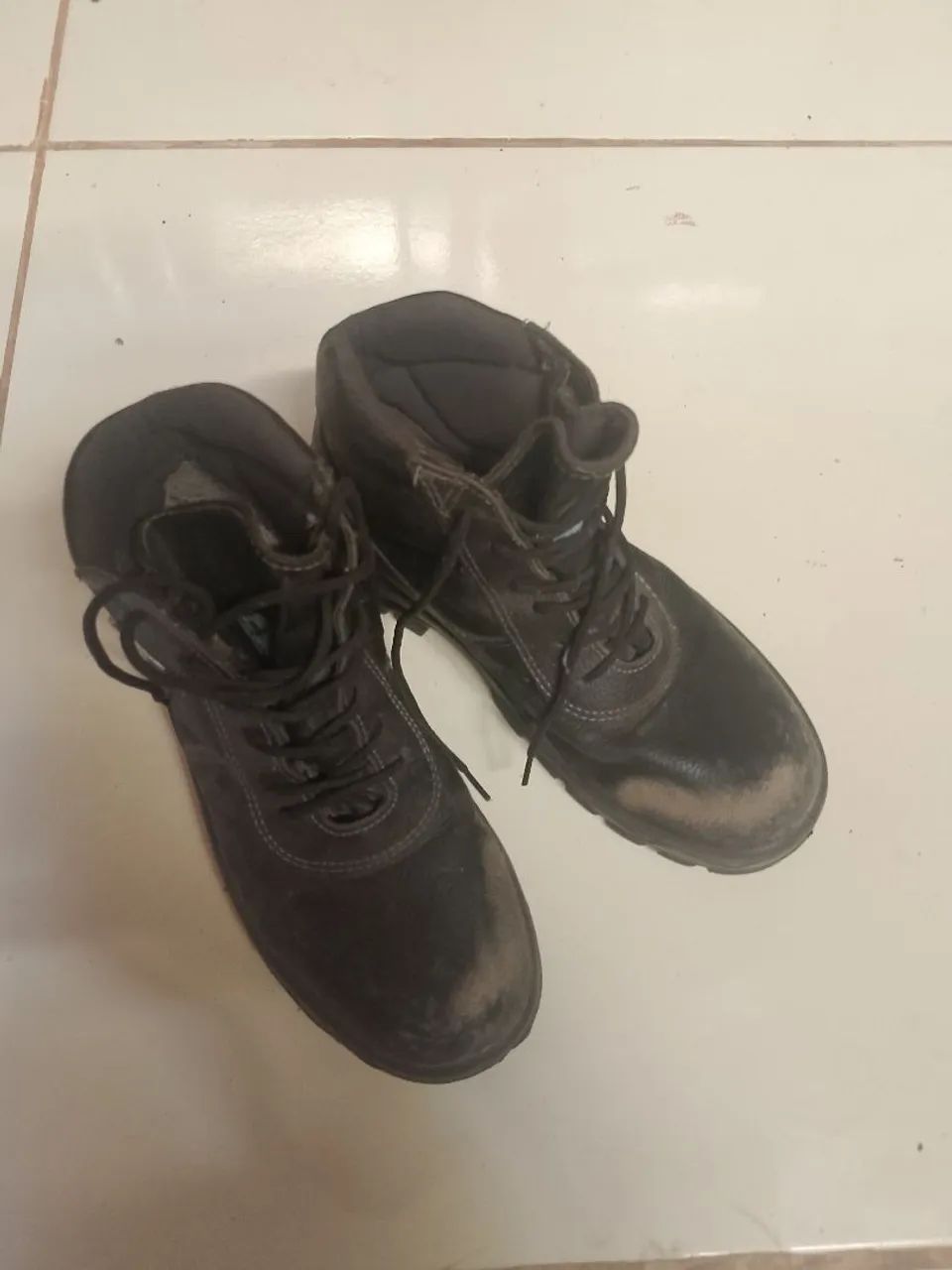 Vendo bota masculina - Foto 2