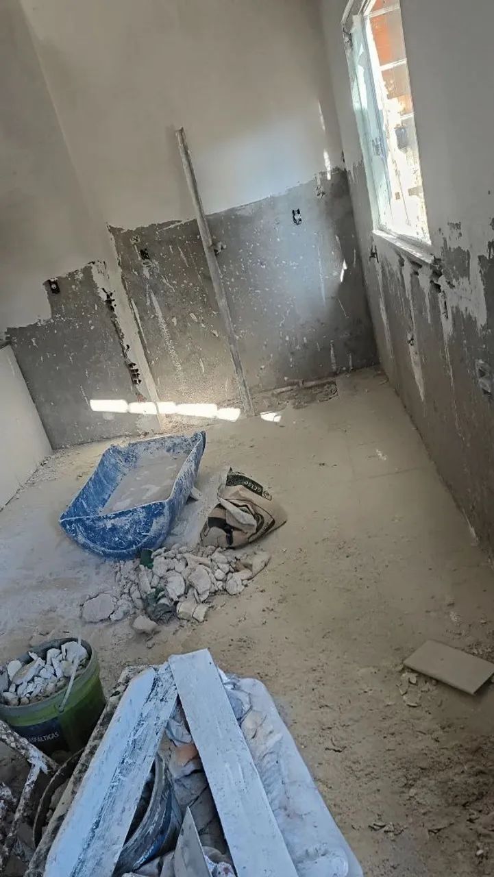 Gesso liso e rebaixamento de teto. - Foto 4