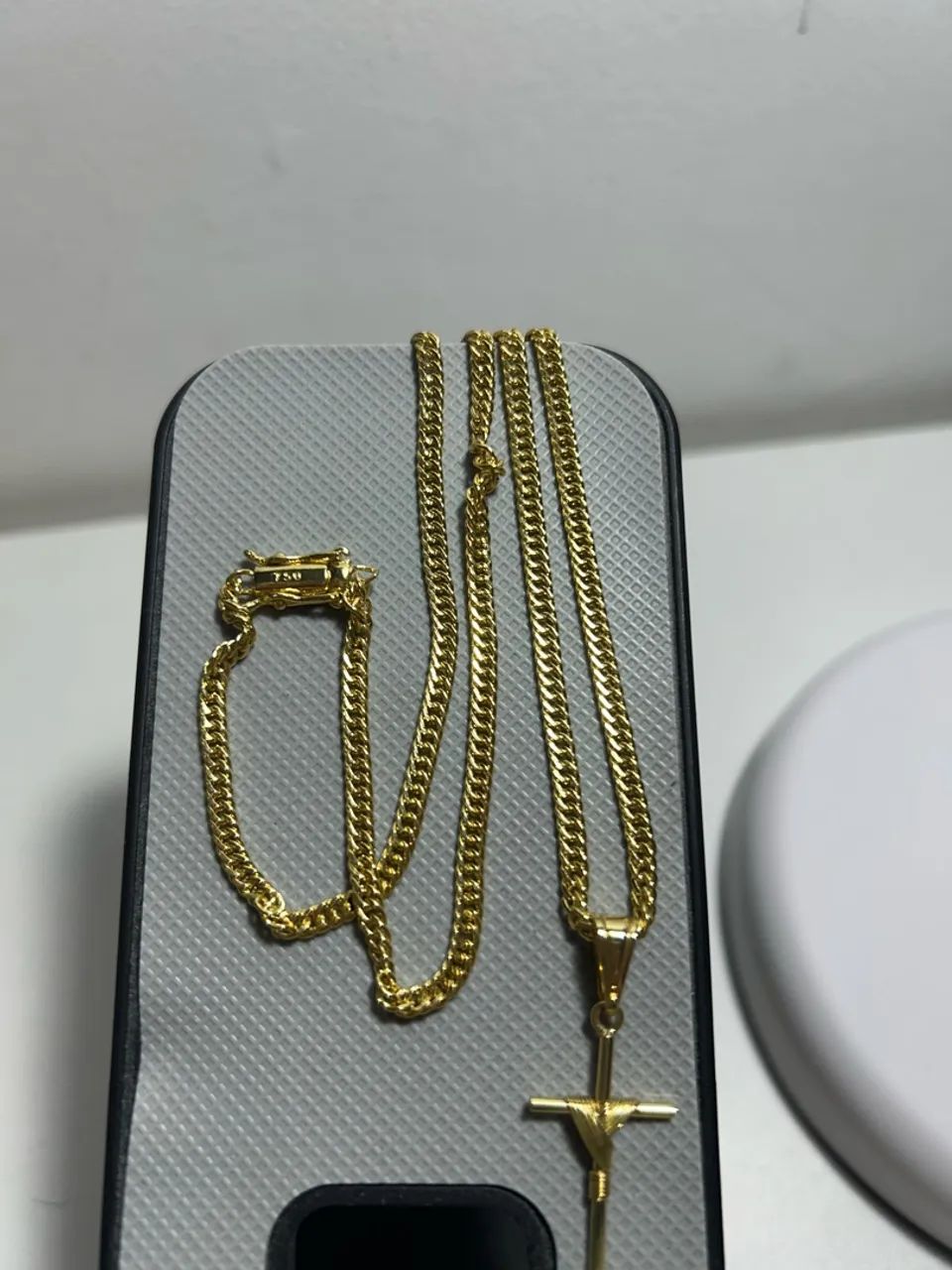 Corrente banhada a ouro 18K