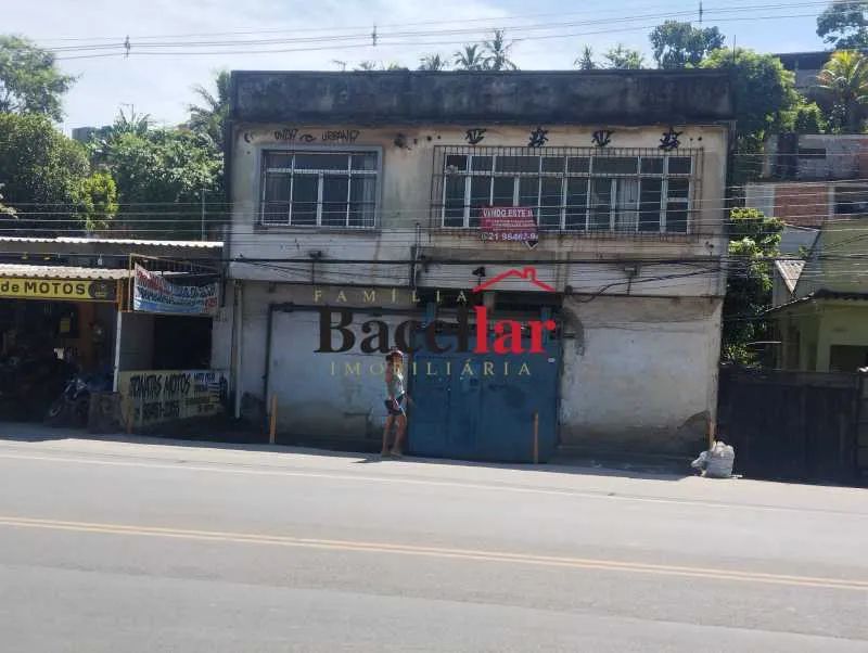 Galpão : / Comercial / Centro / Belford Roxo /
