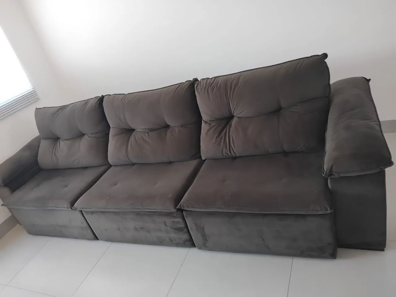 Sofá 3 lugares retrátil e reclinável