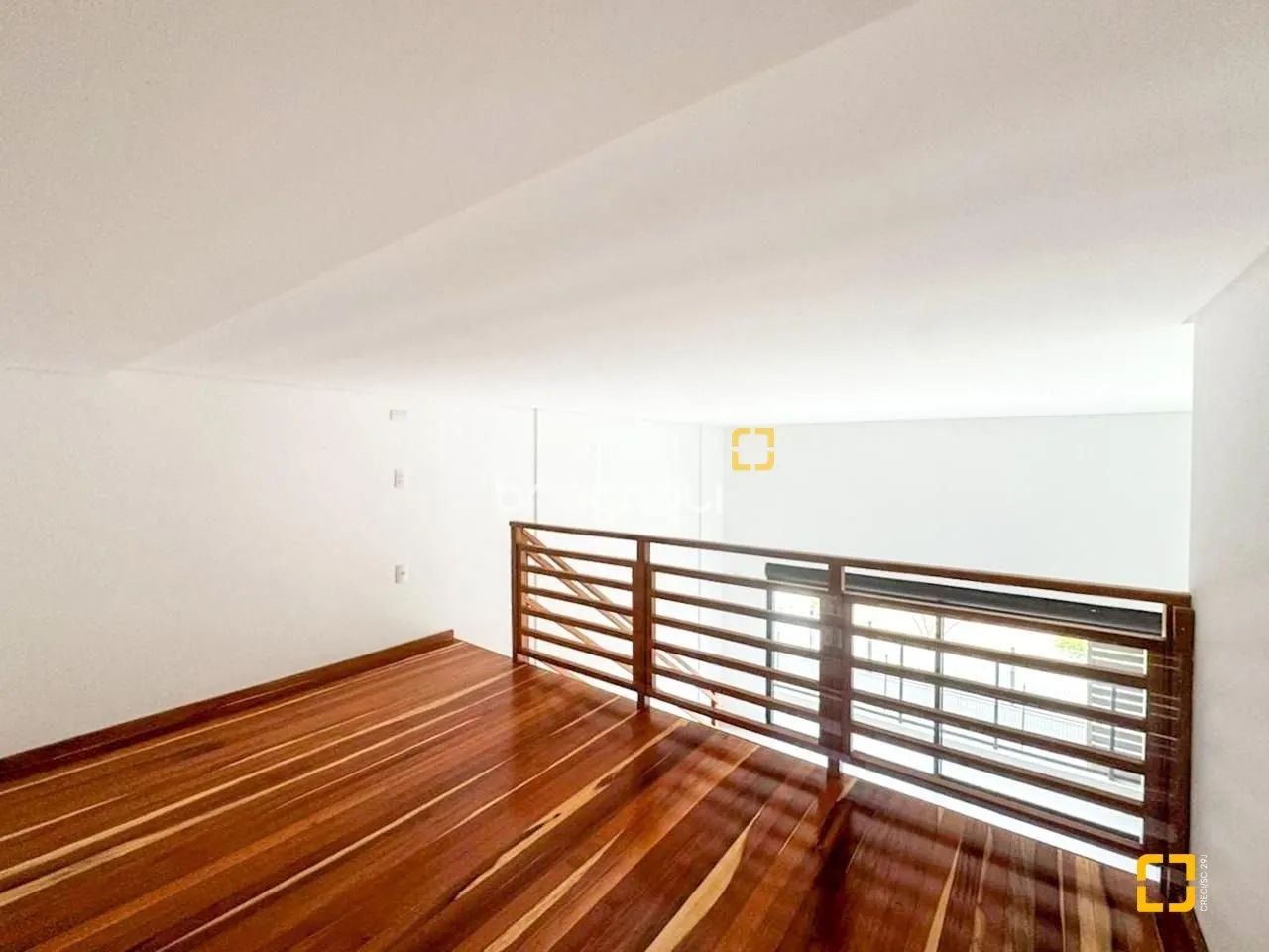 Loft Próximo do Floripa Shopping - Conforto e Conveniência - Foto 3