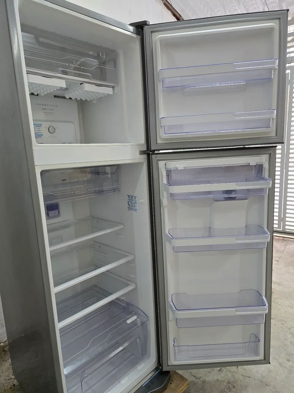 Geladeira Eletrolux prata - Foto 5