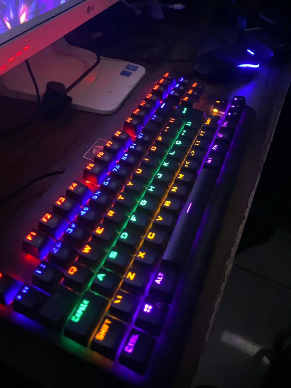 PC All In One Quad Core com periféricos gamer (NO PREÇO PRA IR RÁPIDO) - Foto 3