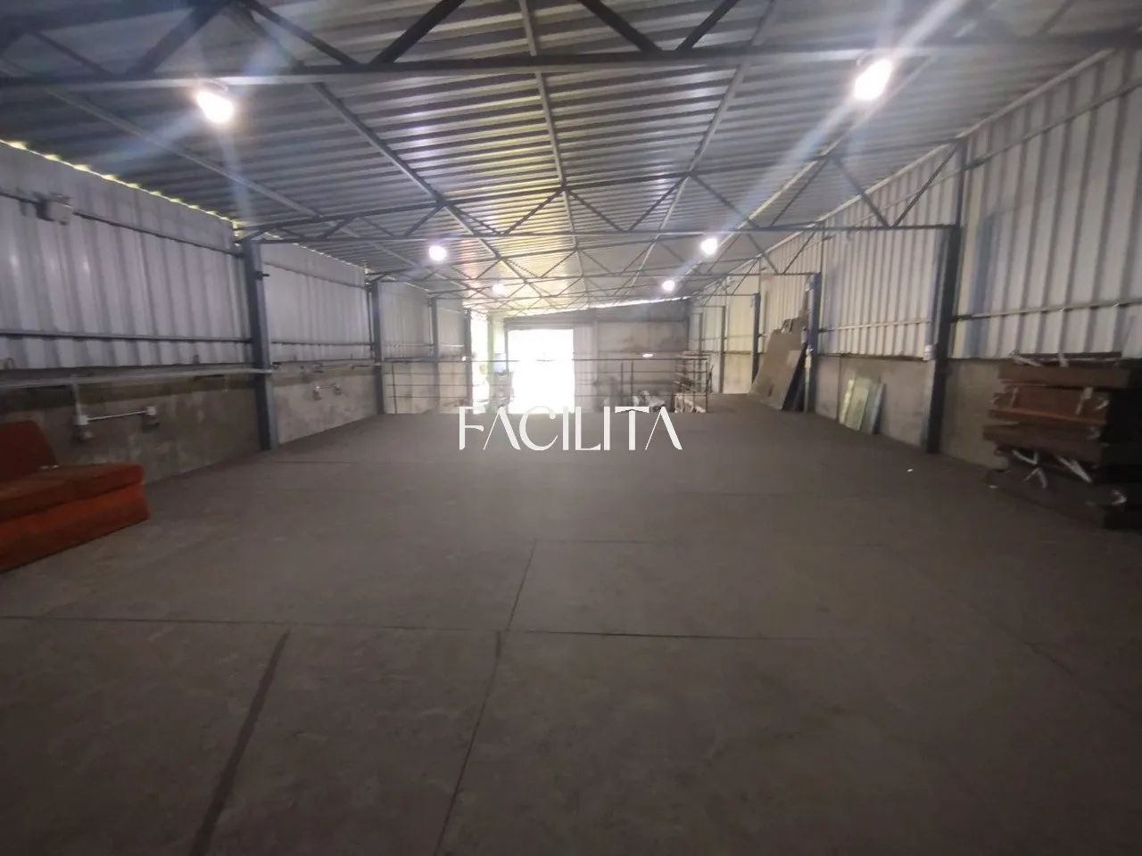 Galpão comercial para locação no bairro Rio Tavares, Florianópolis - Foto 2