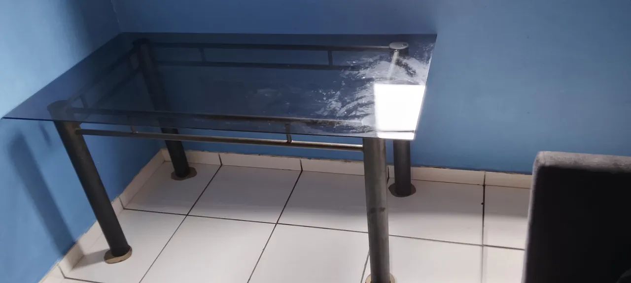 Vendo sofar e mesa de vidro  - Foto 2