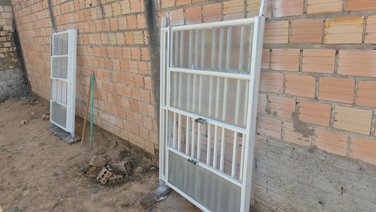 Janelas gradeadas de ferro com vidro - Foto 4