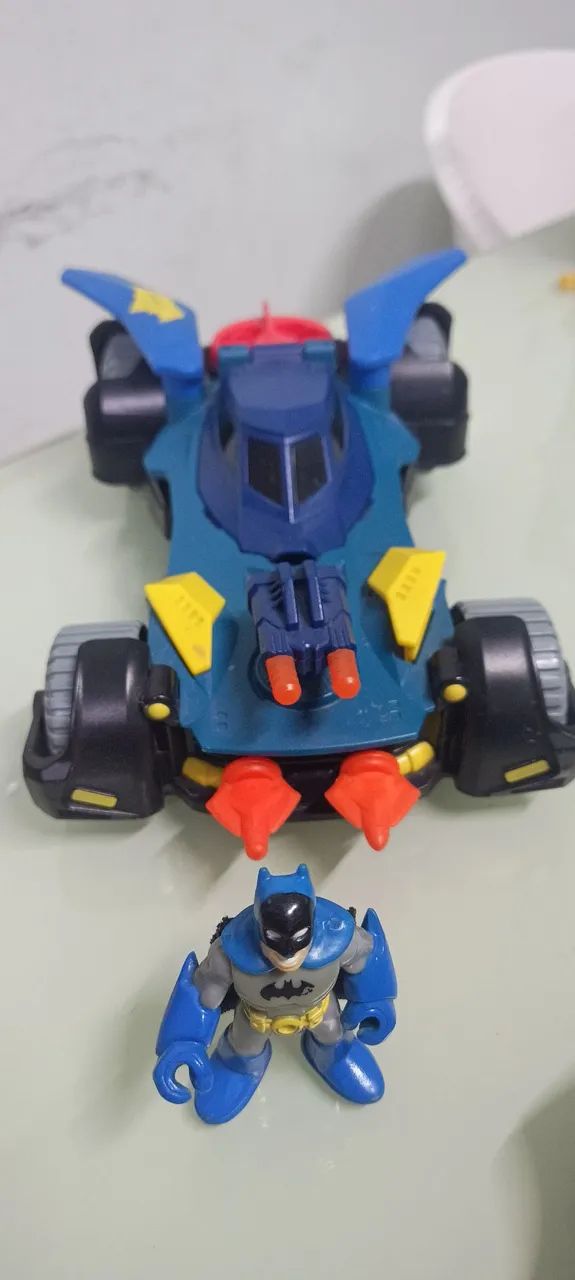 Coleção Batman ( helicóptero, nave, carro e boneco) - Foto 4
