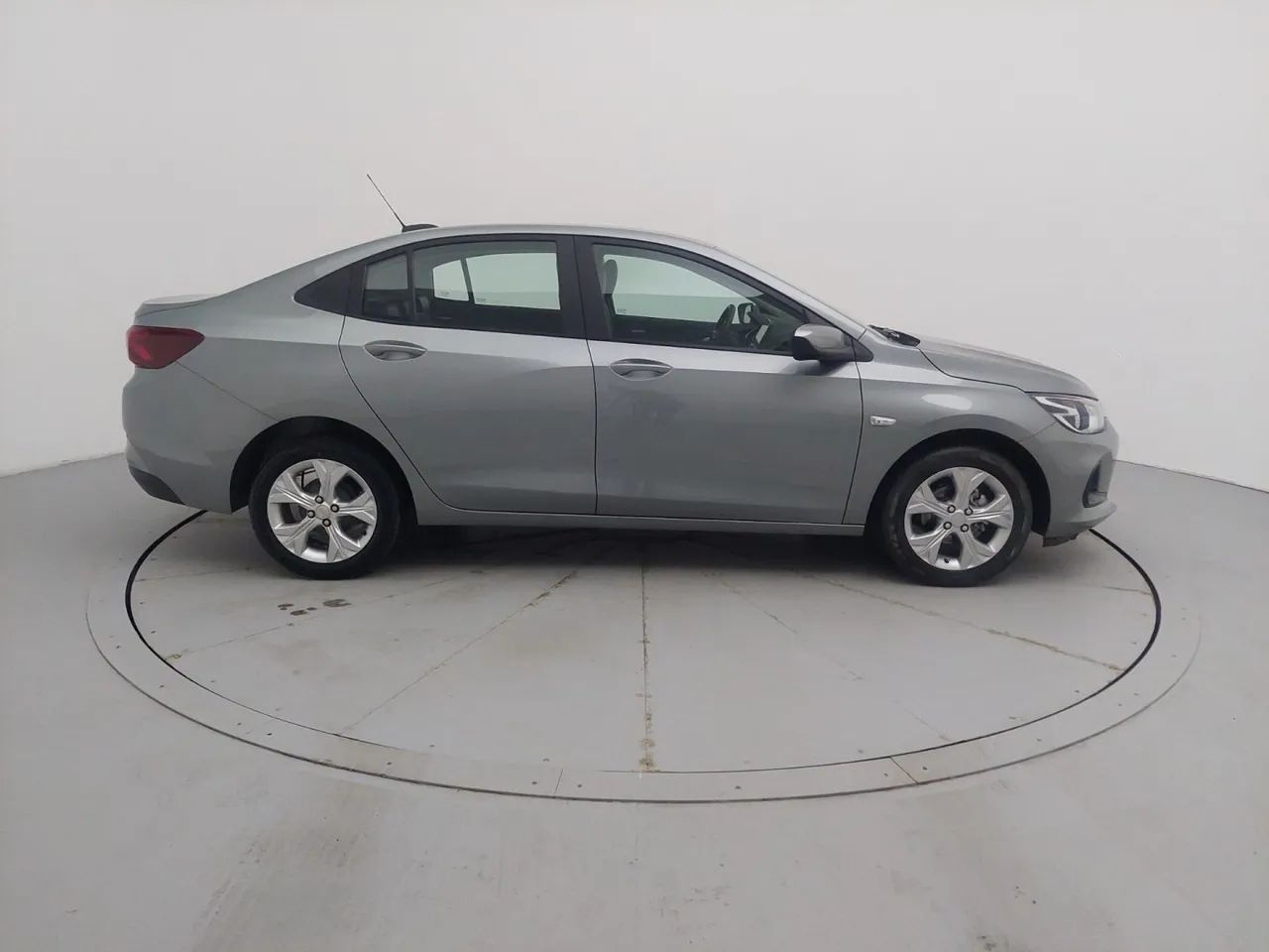 Chevrolet Onix Plus LTZ 1.0 12V TB Flex Aut. 4P, foto 6 de 18