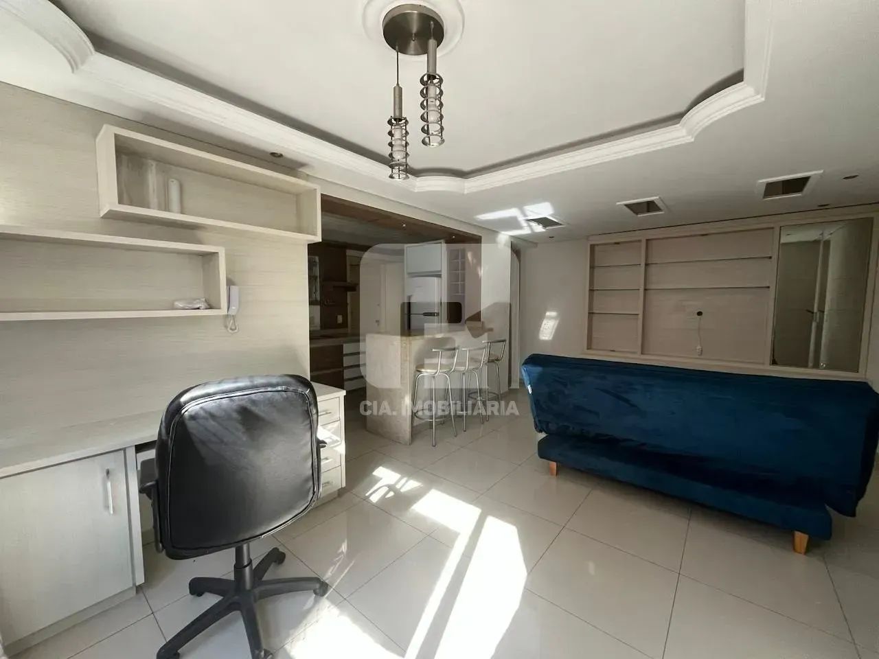 Apartamento de 2 dormitórios à venda no Centro - Foto 2