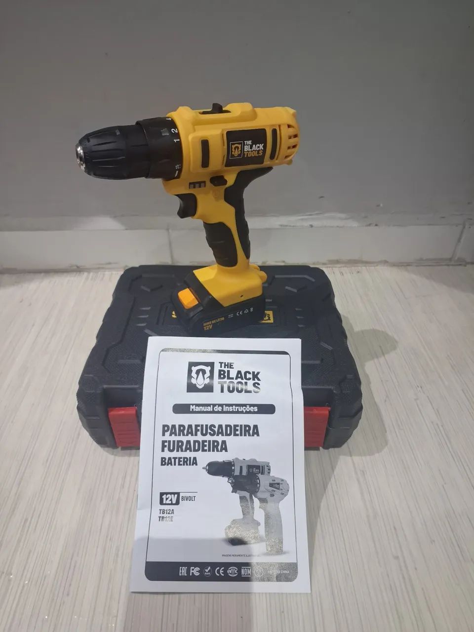 Vendo Parafusadeira Nova nunca Usada 