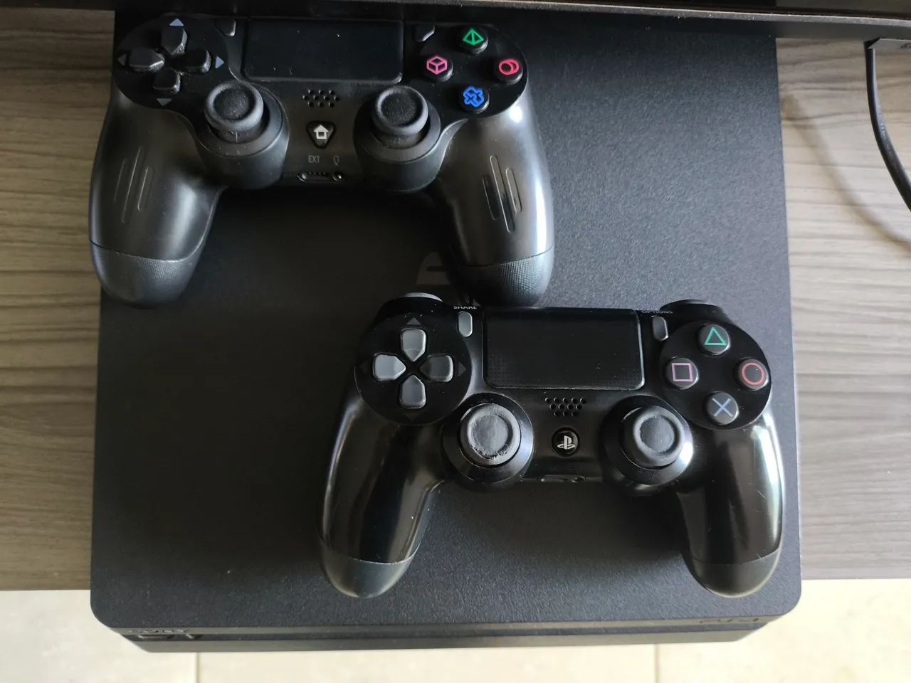 PS4 1TB - Foto 2