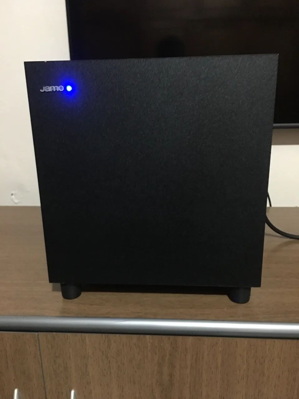 Subwoofer jamo