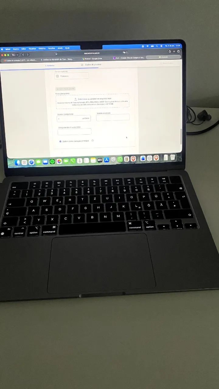 MacBook Air M2 16gb