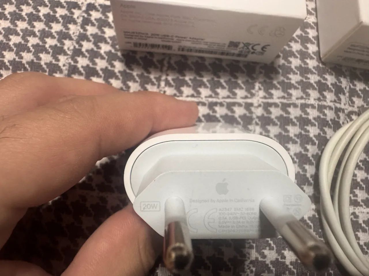 Carregador + cabo USB C originais Apple - Foto 4
