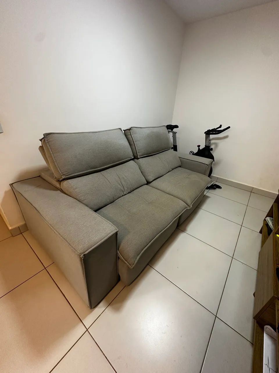 Sofá retrátil 2 lugares 