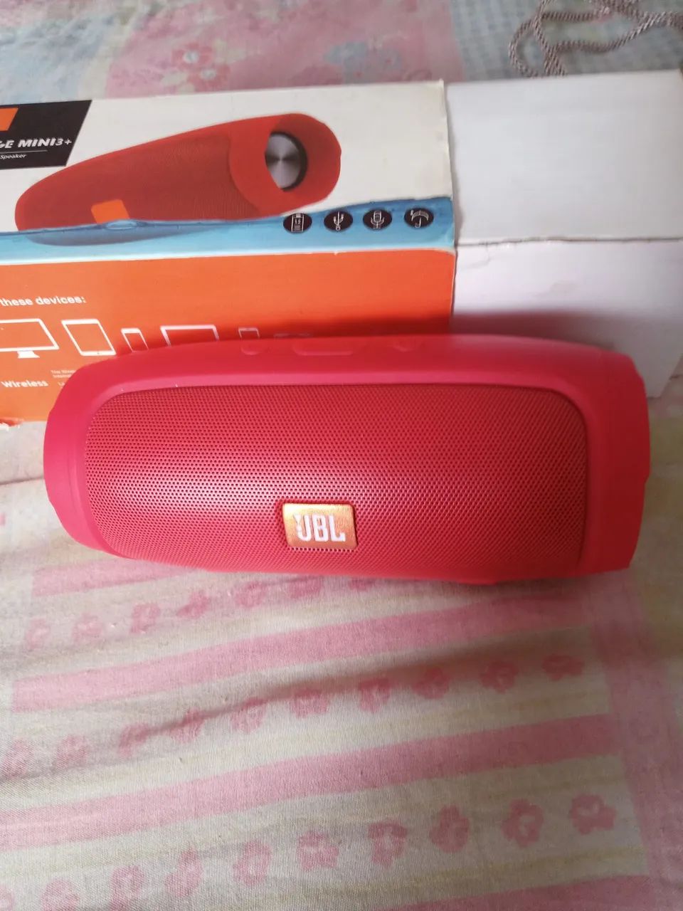 Caixa de som JBL bluetooth usada - Foto 2