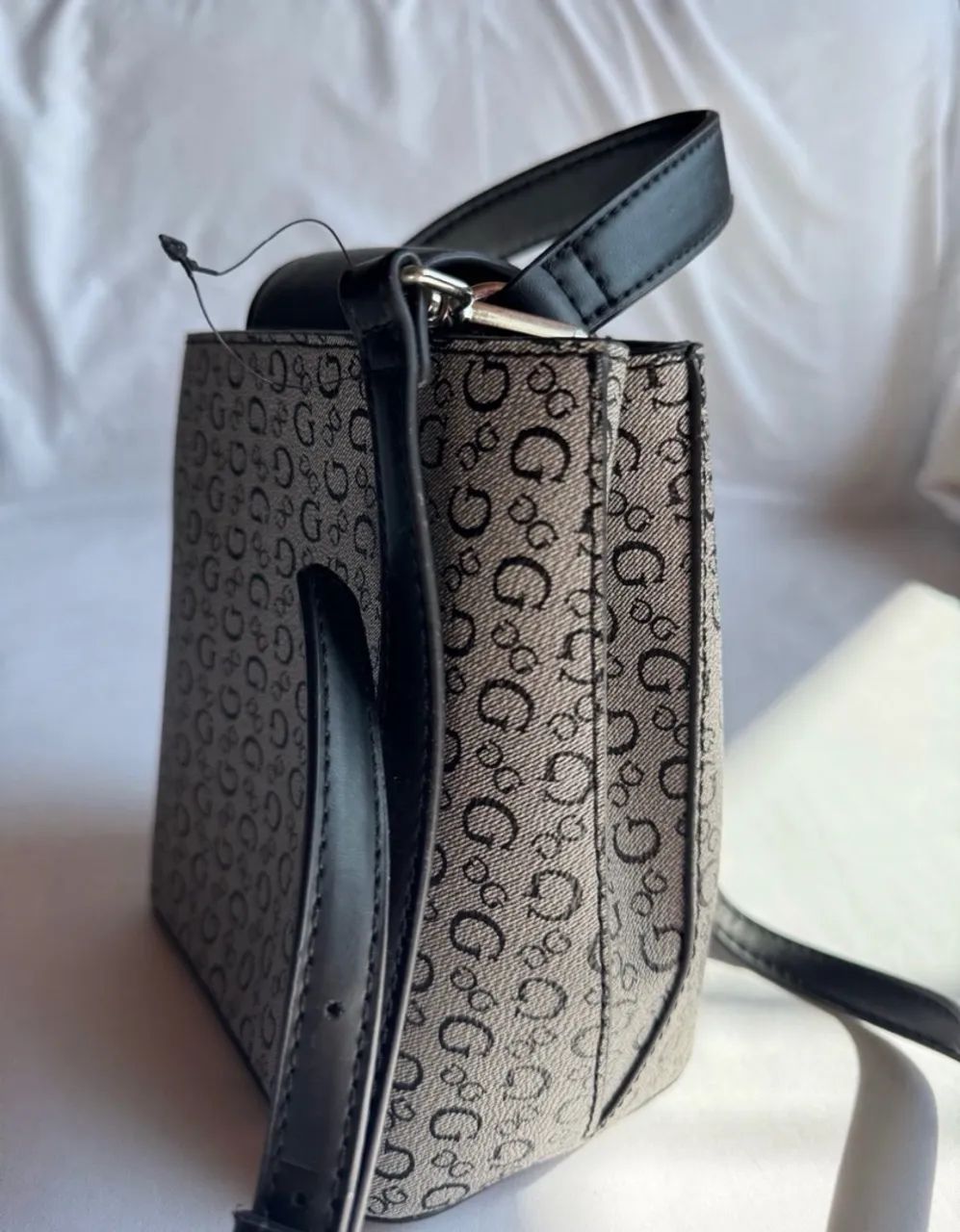 Bolsa Guess original transpassada  - Foto 3