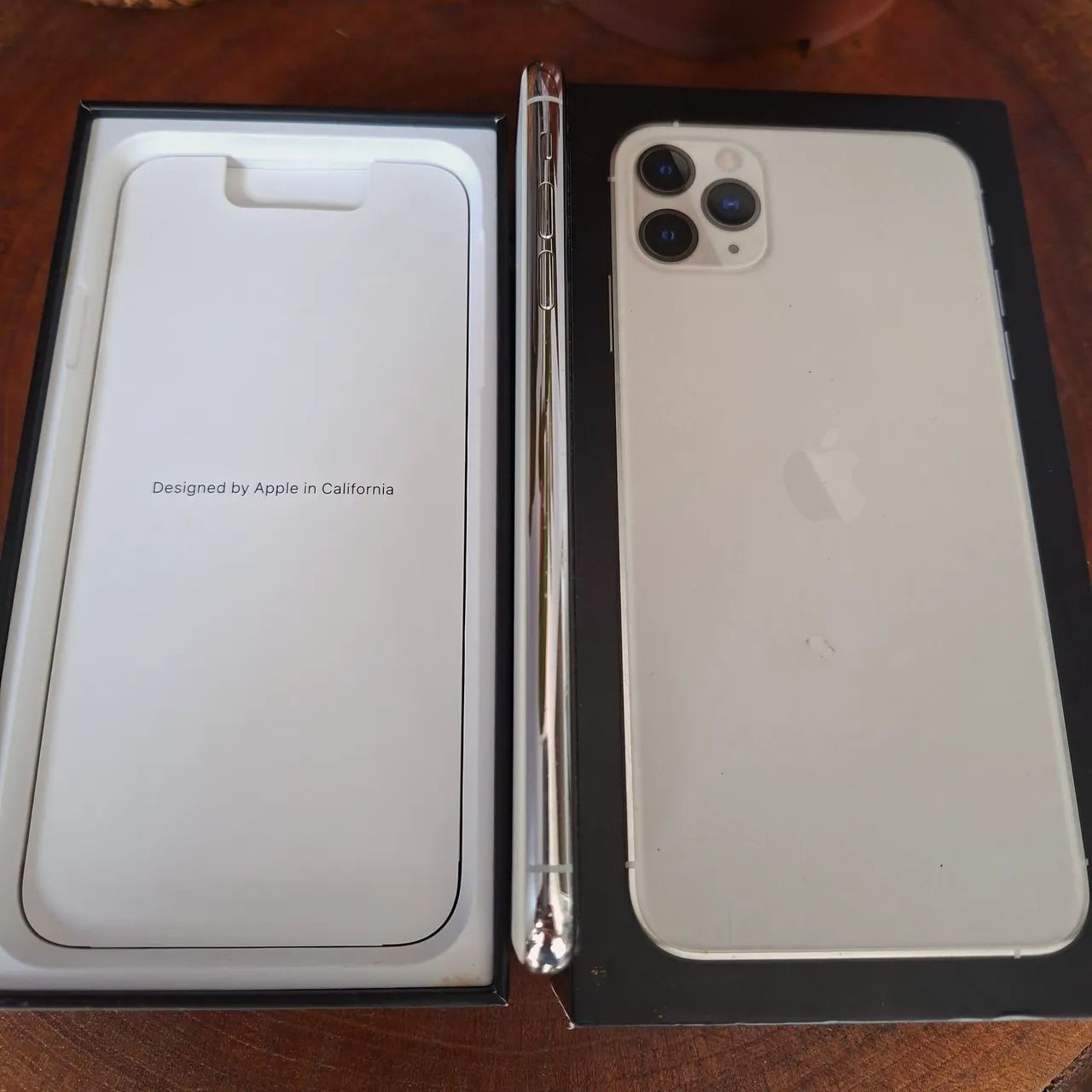 iPhone 11 Pro Max na Caixa em Excelente Estado - Foto 4