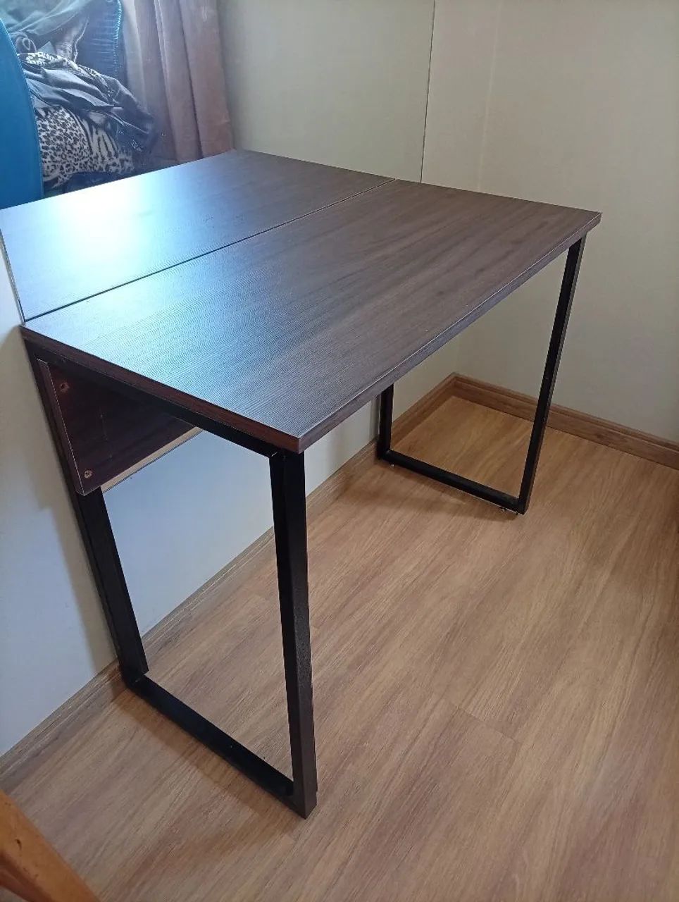 Escrivaninha em MDF 18mm