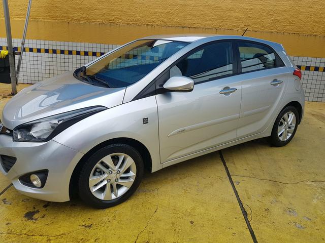 Hb20 four you 2015 top couro aro oferta 35.900