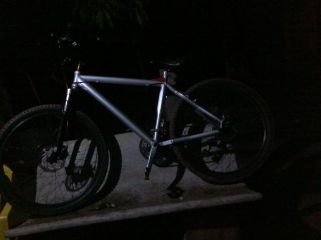 Só pra hj bike da chimango quadro de alumínio freios a disco * zap