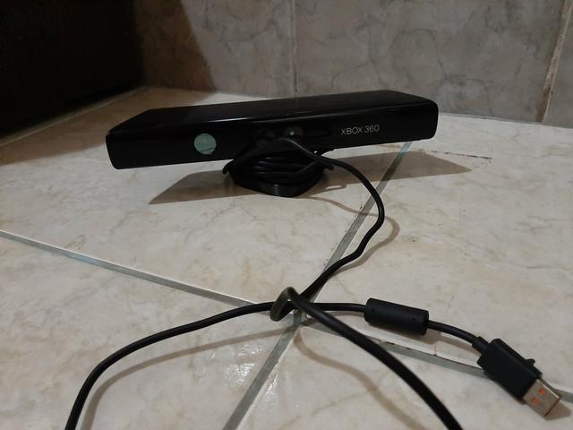 Xbox 360 desbloqueado + Kinect + um controle - Foto 3