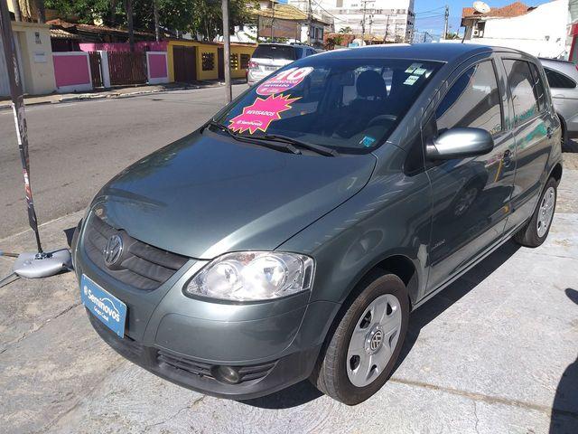 Volkswagen Fox 1.0 8V (Flex) 4p - Foto 2