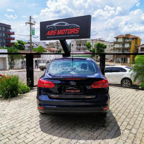 Ford Focus - Foto 9