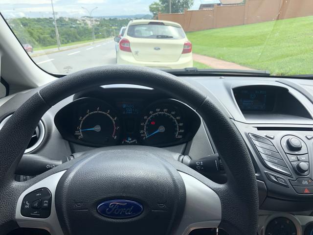 New Fiesta Hatch SEL 1.6 16V automático 16/17 - Foto 3