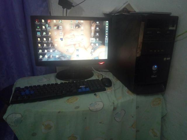Vendo PC e som os dois ou troco em um celular bom valor do som e PC 400 zap * - Foto 5