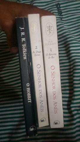 Livro senhor dos anéis 2 e 3 + o hobbit - Foto 6