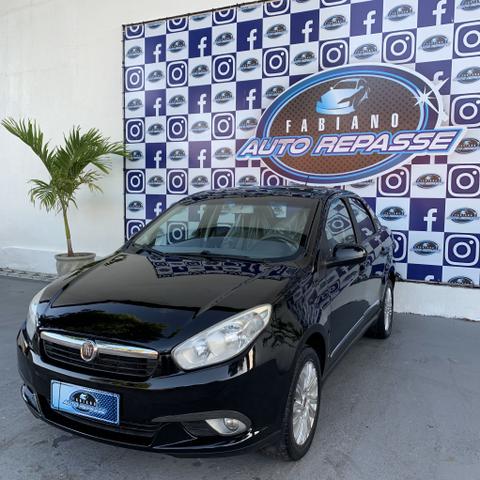 Fiat grand siena 1.6 essence 2013 - completo - novíssimo