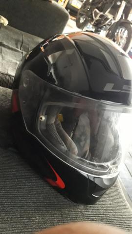 Capacete ls2