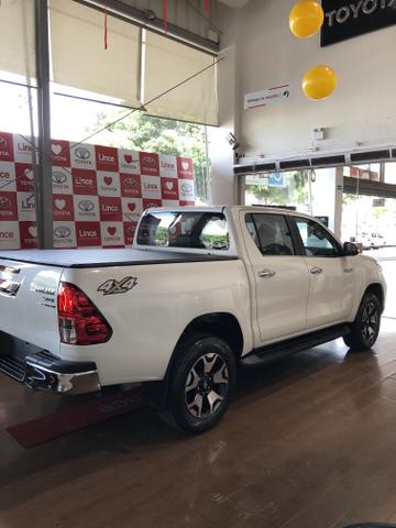 Hilux SRX 2020 - Zero Km (Branco pérola) - Foto 5