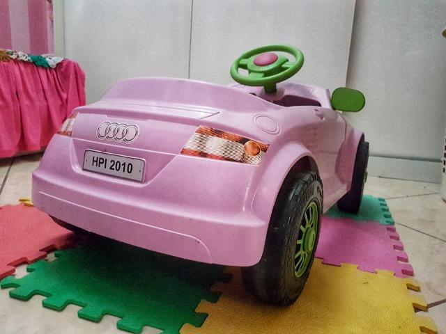 Carrinho a pedal infantil Audi TT rosa - Momeplay (usado em muito bom estado) - Foto 5