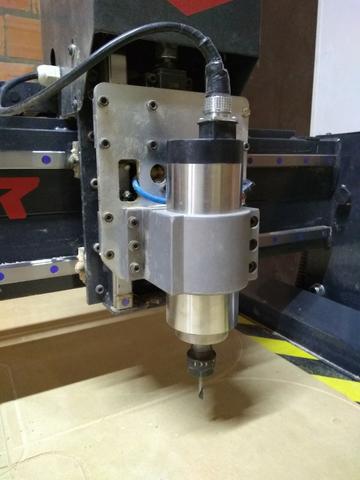 Router CNC spindle 3cv mesa de 1300x1600mm - estado de nova - Foto 3