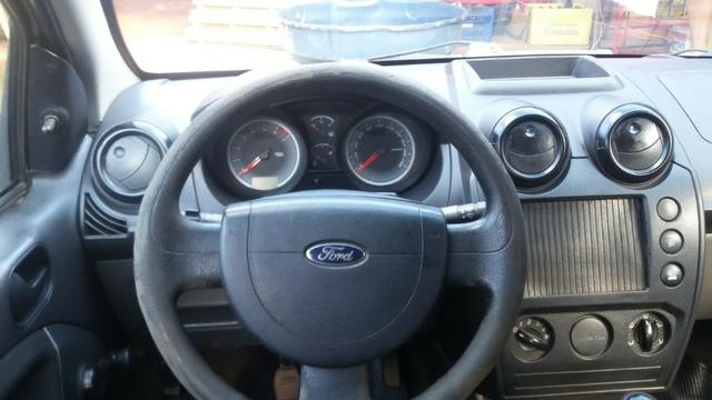 Ford Fiesta Hatch 1.0 2010/2011 - Foto 6
